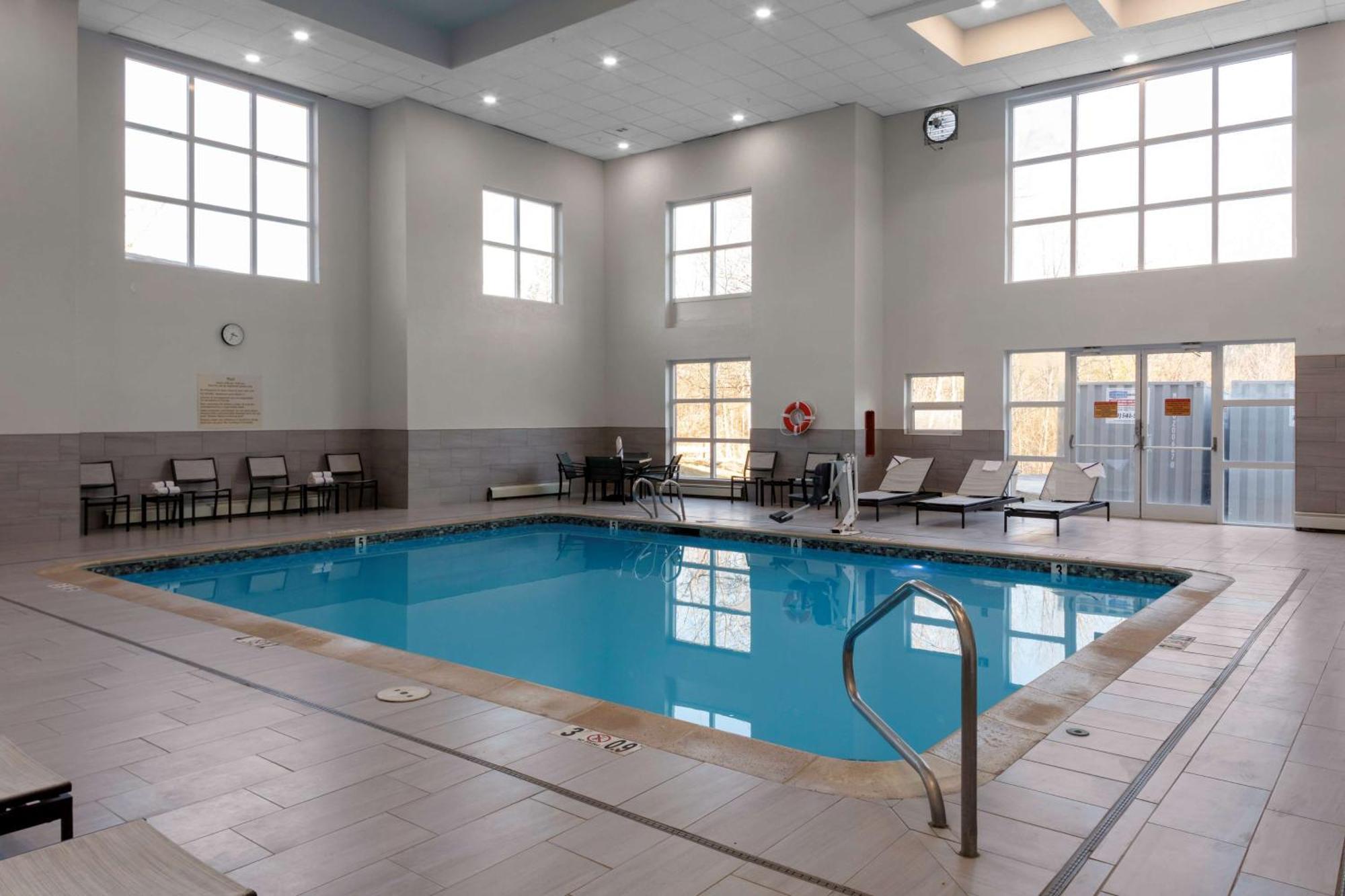 Hampton Inn By Hilton Concord/Bow Exterior foto