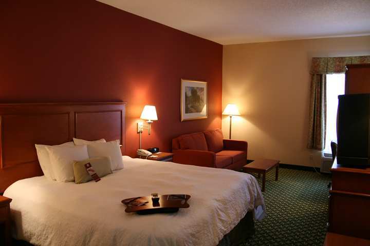 Hampton Inn By Hilton Concord/Bow Quarto foto
